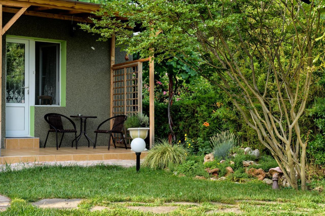 Vila Saltanat 41 Warna Exterior foto