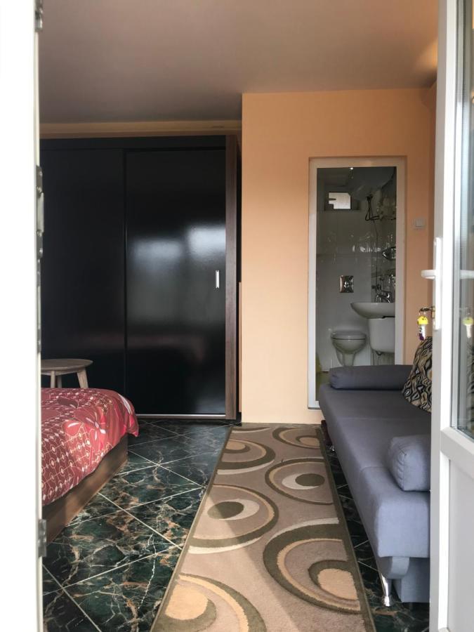 Vila Saltanat 41 Warna Exterior foto