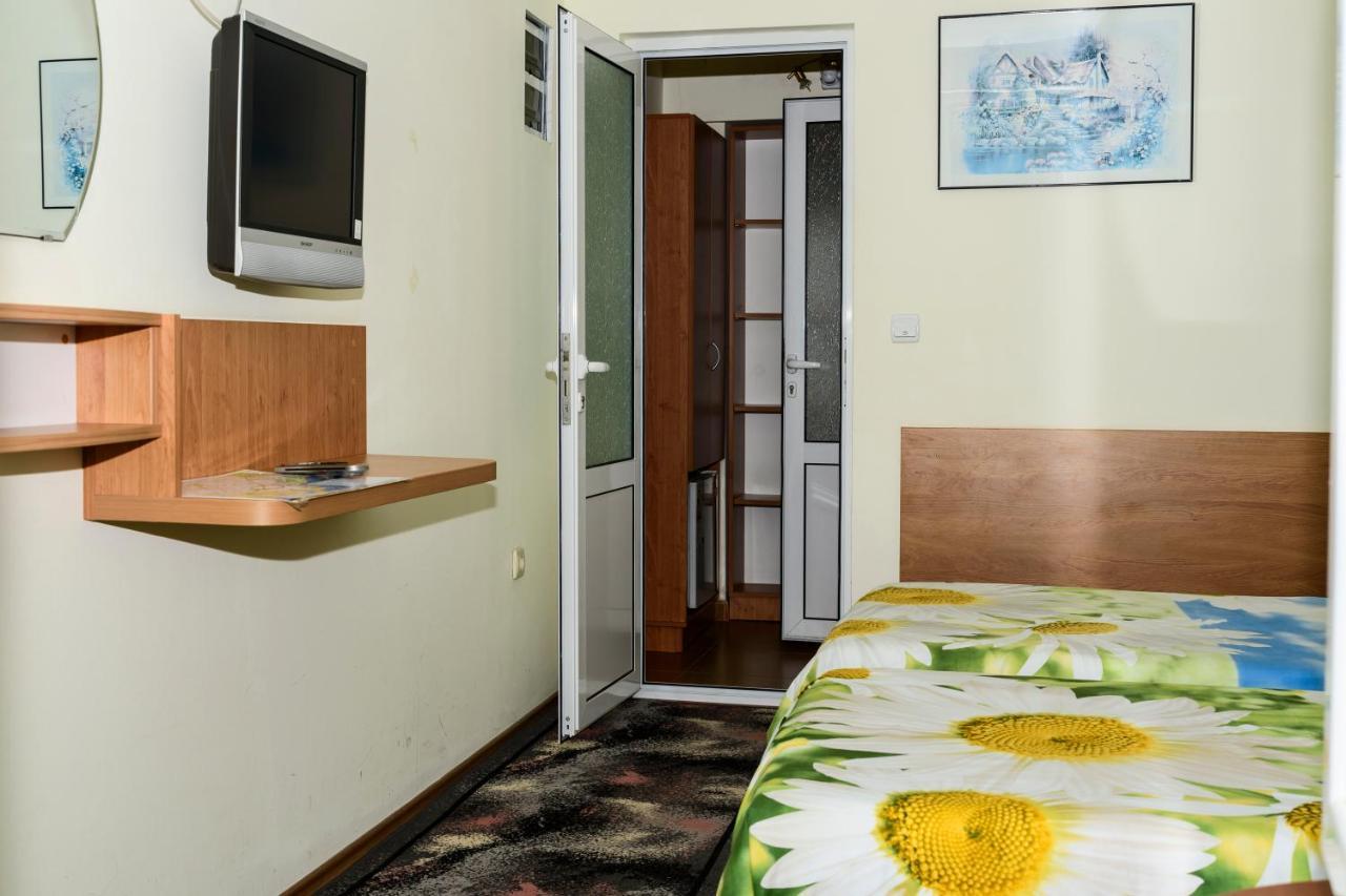 Vila Saltanat 41 Warna Exterior foto