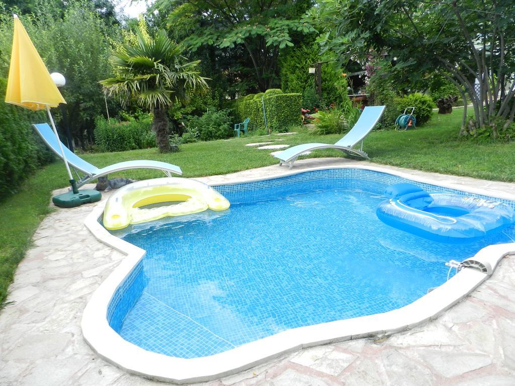 Vila Saltanat 41 Warna Exterior foto
