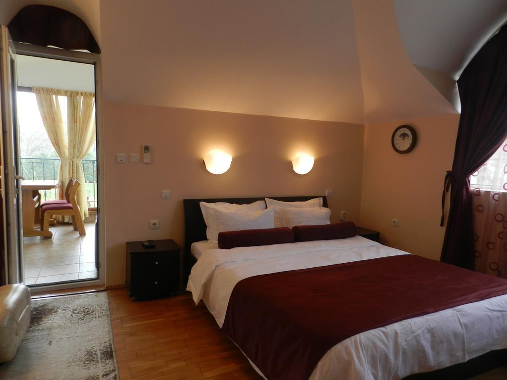 Vila Saltanat 41 Warna Exterior foto